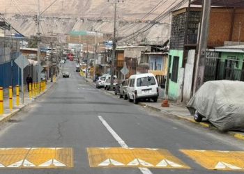 Plan de Kast de eliminar contribuciones a adultos mayores revive idea de «modelo californiano» que seduce a municipios