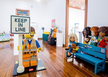 Mundo LEGO® llega a Sala de Arte Casa Collahuasi con exposición que apela a la creatividad e imaginación