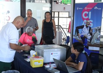 Jornada de vacunación contra la influenza en el CIAS benefició a más de 100 personas mayores
