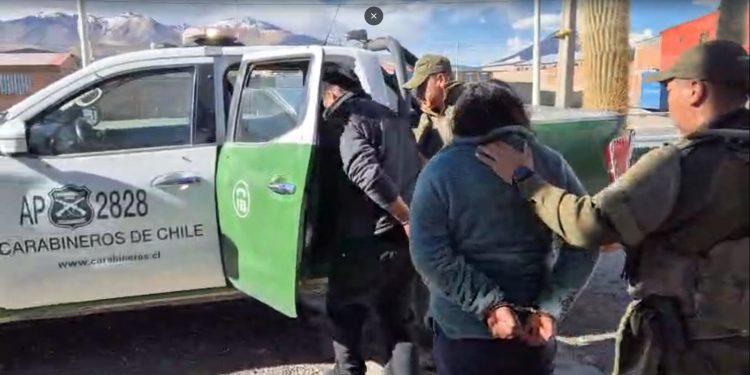 Carabineros detiene a dos personas dedicadas al tráfico de migrantes
