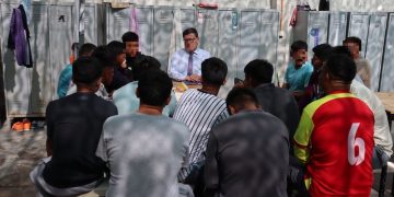 Defensoría de Tarapacá dictó charla jurídica en el Penal de Pozo Almonte con apoyo en lenguas aimara y quechua