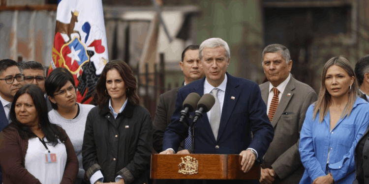 Encuesta Cadem: En su primera semana de gobierno, 57% aprueba y 34% desaprueba la gestión del Presidente Kast