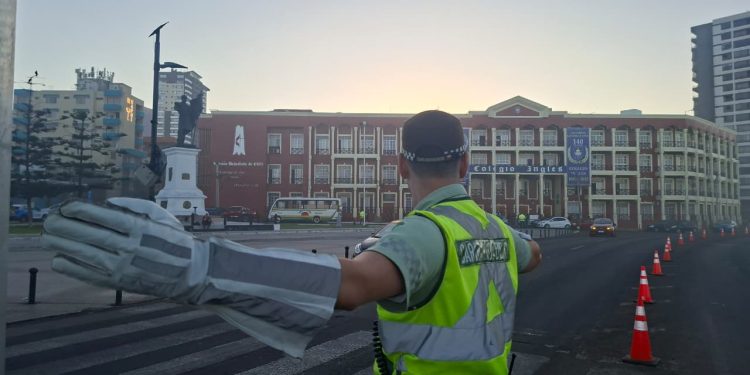 Carabineros presta servicio preventivo en inicio del Año Escolar