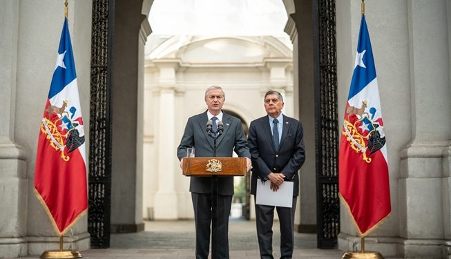 Presidente Kast, tras homicidio del carabinero sargento segundo Javier Figueroa: «Atacar a un carabinero es atacar a Chile entero»