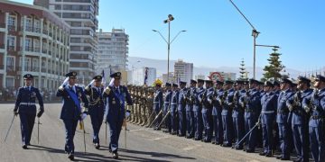 Con desfile aéreo y terrestre conmemoran el Centenario del Grupo de Aviación N° 1