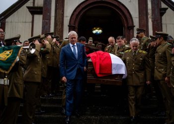 Presidente Kast asiste al funeral del sargento segundo de Carabineros, Javier Figueroa Manquemilla
