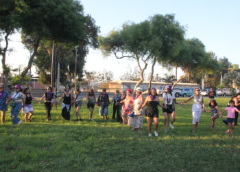 Mujeres de Arica y Parinacota por la paz mundial en conmemoración del 8M