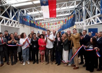 Desafío Levantemos Chile, Banco de Chile y la comunidad de Punta de Parra inauguran escuela modular que permitirá a sus niños iniciar su año escolar 