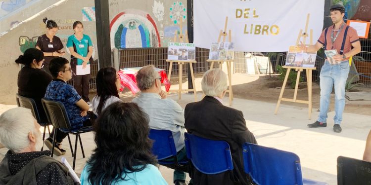 Hospital de Arica celebró el Día del Libro con las personas usuarias de la Unidad de Psiquiatría