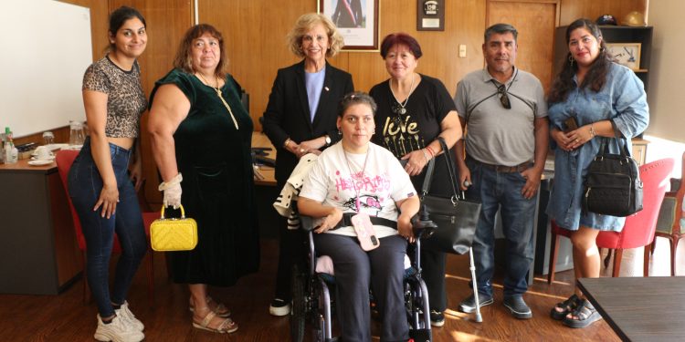 Delegada presidencial entregó ayudas sociales del programa Orasmi