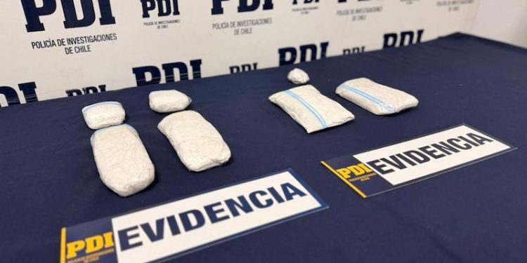 PDI detuvo a imputado por tráfico de drogas en Complejo Fronterizo Chacalluta