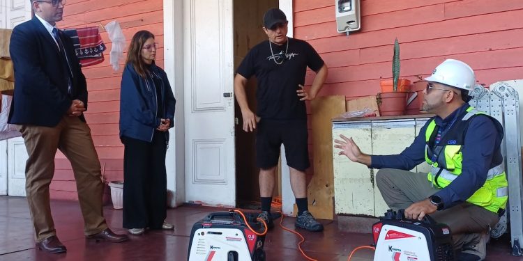 Concretan la entrega del generador 222 para pacientes electrodependientes en Tarapacá