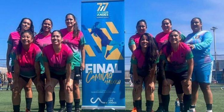 Equipo femenino del SLEP clasifica a la final nacional de fútbol 7×7 tras ganar campeonato zonal