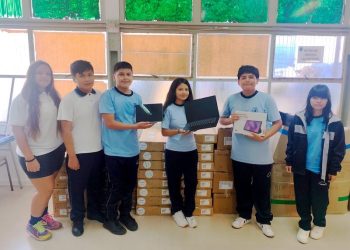 SLEP Iquique invierte más de $260 millones en tecnología para fortalecer la Educación Pública