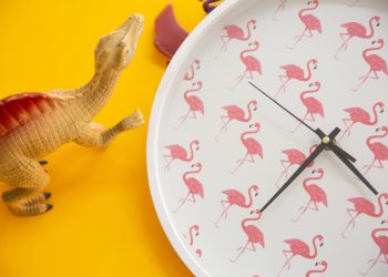 Comienza horario de invierno: Especialistas llaman a acompañar a niñas y niños en adaptación al cambio de hora
