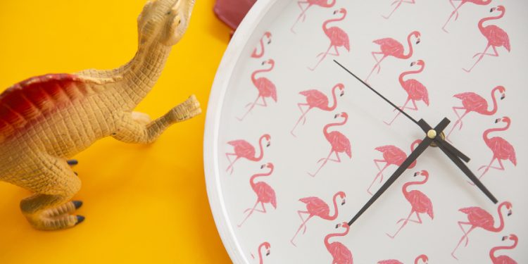 Comienza horario de invierno: Especialistas llaman a acompañar a niñas y niños en adaptación al cambio de hora