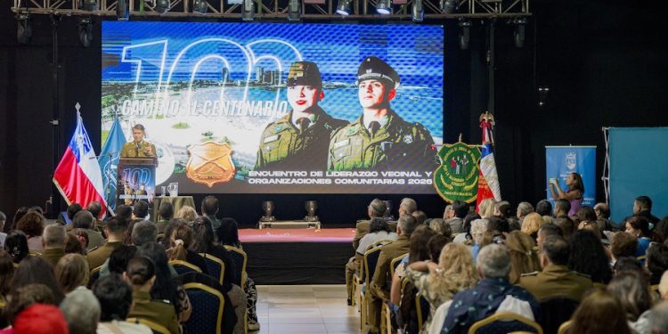 Encuentro internacional en Iquique fortalece el liderazgo vecinal con autoridades y Carabineros