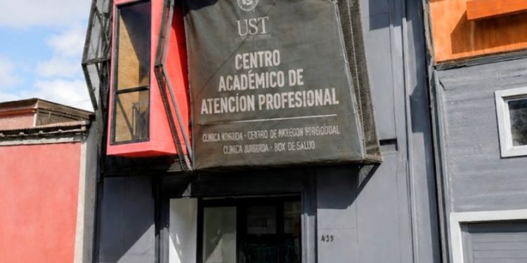 Clínica Kinésica brinda rehabilitación gratuita e integral en Tarapacá