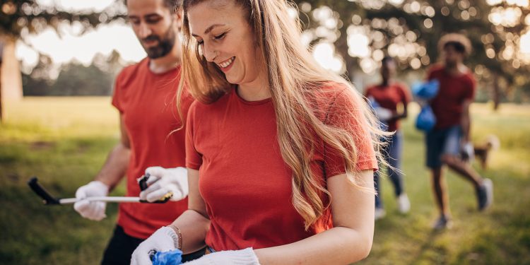 ¡Últimos días para postular! Fondos Concursables Santander repartirán $250 millones a proyectos sociales en Chile