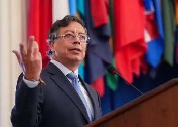Colombia: Gobierno de Petro ordena el traspaso de US$ 7 mil millones desde las AFP a fondo estatal