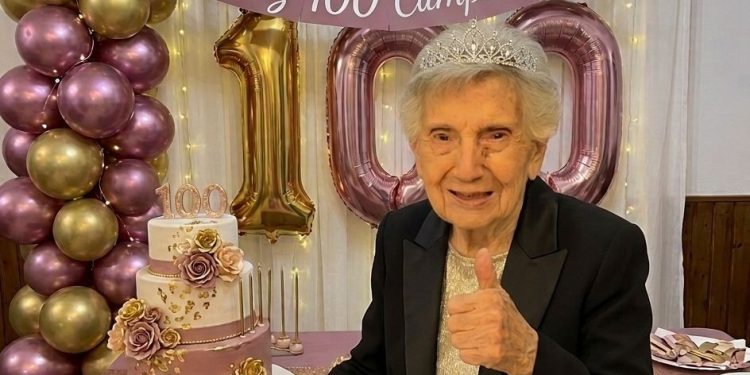 Iquiqueña Idalia Rosales Silva celebra 100 años de vida