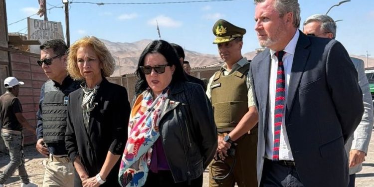 Senador Renzo Trisotti recorrió Tarapacá junto a ministra Trinidad Steinert en operativos de seguridad
