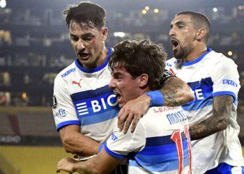 El millonario premio de Universidad Católica tras vencer a Barcelona en Copa Libertadores