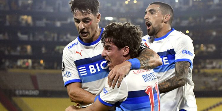 El millonario premio de Universidad Católica tras vencer a Barcelona en Copa Libertadores
