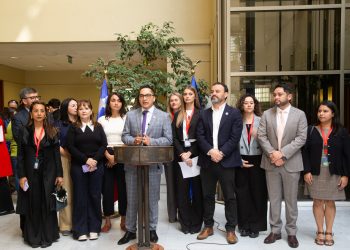 Diputado Carlos Carvajal se incorpora a la Bancada Animalista del Congreso Nacional