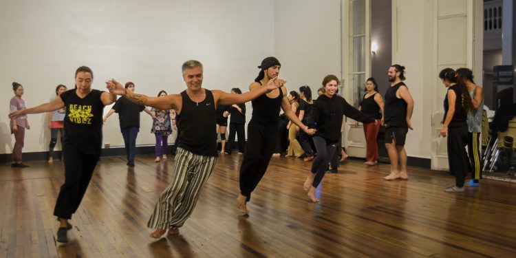 Mes de la Danza: FINTDAZ realizará Masterclass de Danza Moderna en Alto Hospicio