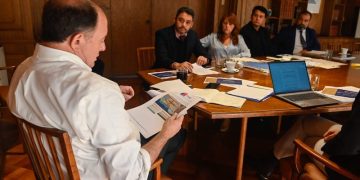 Gobernador Carvajal logra compromiso con ministro Poduje para nuevo convenio por socavones en Alto Hospicio y plan de vivienda para Tarapacá