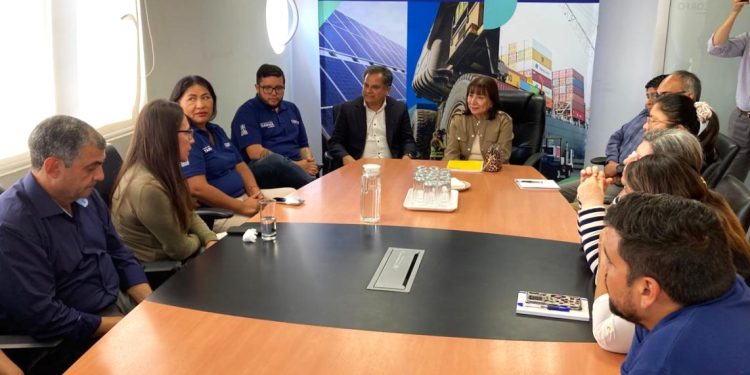 Nueva Seremi de Economía se reunió con funcionarios de CORFO Tarapacá