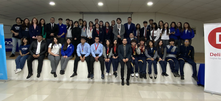 Invitan a estudiantes de Tarapacá a debatir y proponer leyes para el país