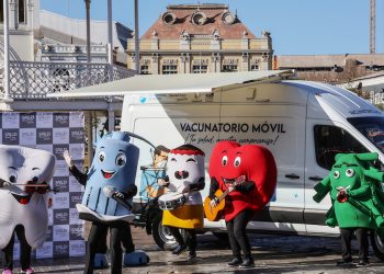 Salud Municipal de Iquique refuerza estrategia de vacunación con operativos durante Semana Santa 