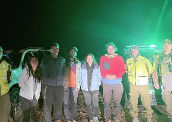 Rápido despliegue de Carabineros permite rescate de excursionistas en cerro Tumisa