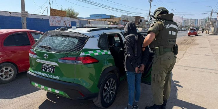 Carabineros detuvo a mujer que llevaba siete años prófuga