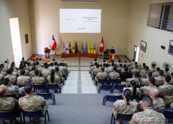 Defensoría de Tarapacá realizó capacitación a funcionarios del Ejército en Iquique