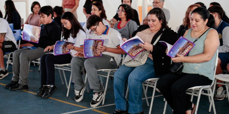 Despertando al Gigante: Docentes y exalumnos impulsan proyecto que vincula matemática y patrimonio en Tarapacá