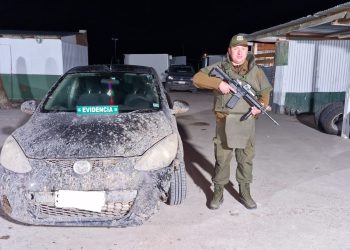 Recuperan vehículo de contrabando en frontera