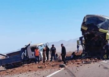 Choque de bus y camión en la ruta B-24 (entre Calama y Tocopilla): Dos muertos y 15 heridos