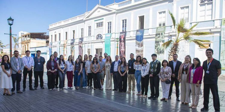 14 médicos y 2 odontólogos en Etapa de Destinación se incorporan a Tarapacá