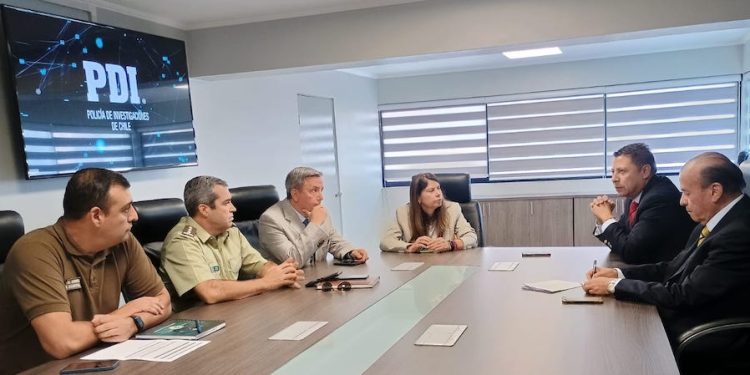 Fiscal Regional Virginia Aravena confirmó que amenazas de tiroteo en colegios son graves y se están investigando / Se han recibido 19 denuncias