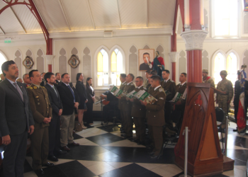 Coro de Carabineros acompaña Misa de Acción de Gracias por el 99° Aniversario Institucional en Arica