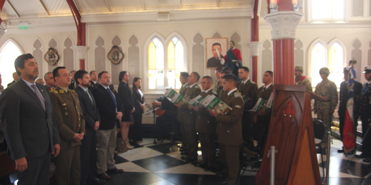 Coro de Carabineros acompaña Misa de Acción de Gracias por el 99° Aniversario Institucional en Arica