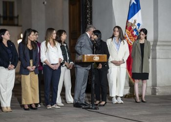 Presidente Kast condena agresión a ministra Lincolao: «Esto debe marcar un punto de inflexión en nuestra nación, la violencia es inaceptable»