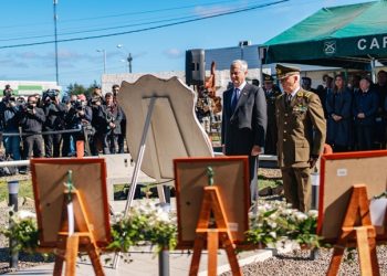Presidente Kast encabezó ceremonia de conmemoración del segundo aniversario del asesinato de los carabineros “Héroes de Arauco”