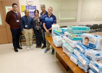 Rugbistas y Rotary Azapa realizaron donaciones para pacientes del Hospital de Arica