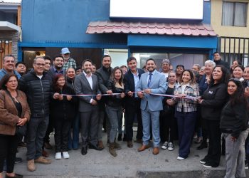 Diputado Carvajal inauguró oficina parlamentaria en Alto Hospicio