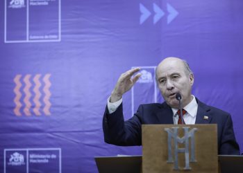 Comisión de Hacienda de la Cámara aprueba en general megarreforma del Gobierno