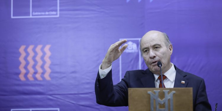 Comisión de Hacienda de la Cámara aprueba en general megarreforma del Gobierno